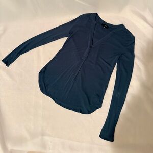Aritzia Babaton Long Sleeve Blouse – Blue - Size XXS